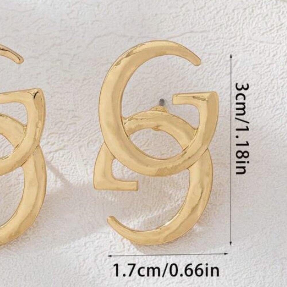 Chic Gucci Hammered Texture GG Gold Earrings - Picture 5 of 5